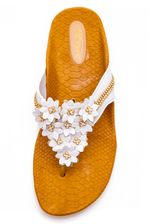 Chinelo-Rasteira-Feminino-Flores-Meyre-384-Branco