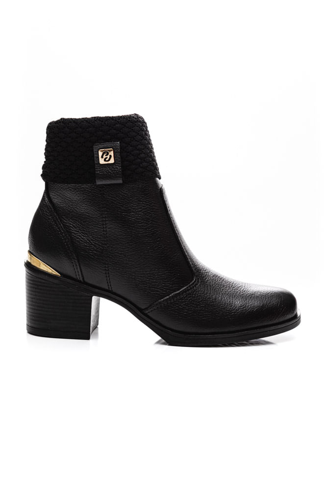 Bota-Pegada-280305-03-Preto