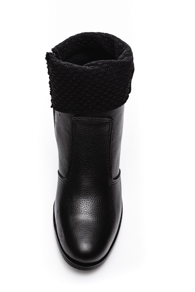 Bota-Pegada-280305-03-Preto