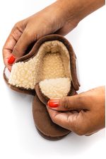 Pantufa-Liang-C8270-Sortido