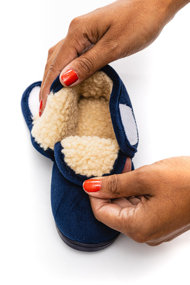 Pantufa-Liang-C8270-Sortido