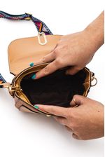 Bolsa-Luxcel-Transversal-Feminina-Alca-Em-Estampa-Etnica-Bu78691-Marrom