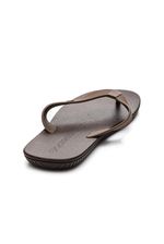 Chinelo-Dedo-Masculino-Cartago-11840-Marrom