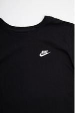 Camiseta-Nike-Sportswear-Feminina-Club-Essentials-Dx7902-010-Preto