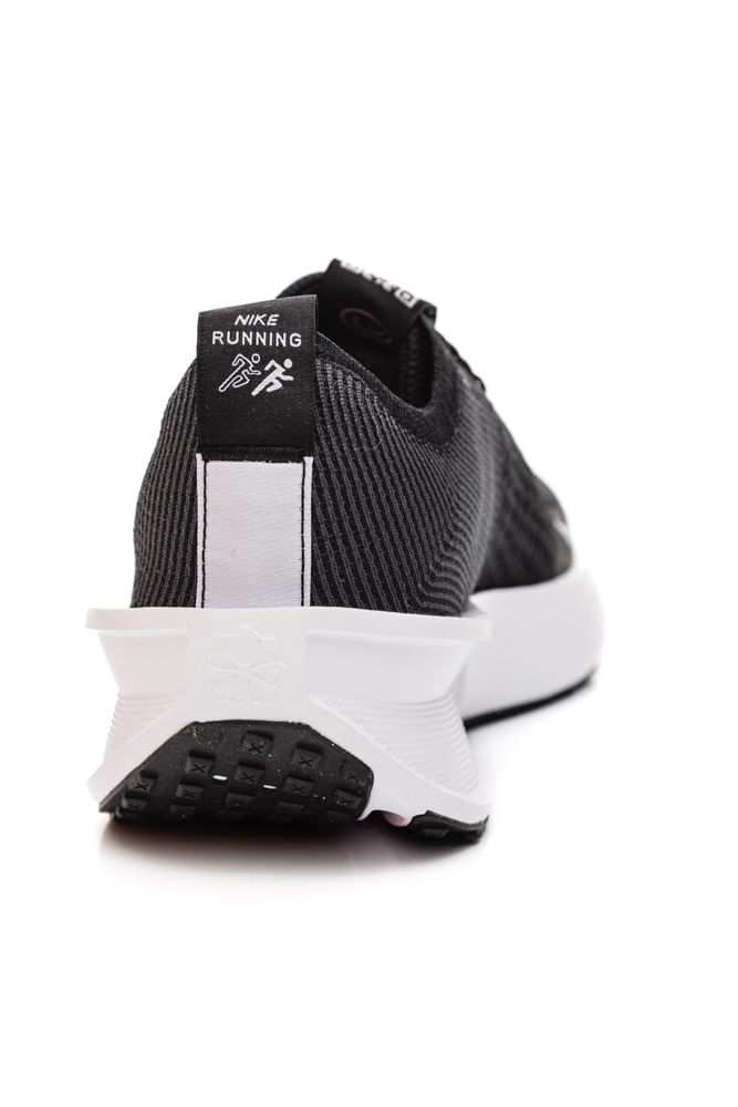 Tenis-Masculino-Nike-Interact-Run-Preto