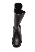 Bota-Montaria-Feminino-Adulto-Via-Marte-035-002-01-Preto