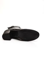 Bota-Zapattero-0890-Preto
