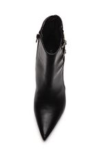 Bota-Via-Marte-Ankle-Boot-041-005-01-Preto