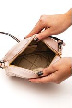 Bolsa-Via-Marte-Tiracolo-Feminina-Pequena-Matelasse-B2-501-01-Rosa