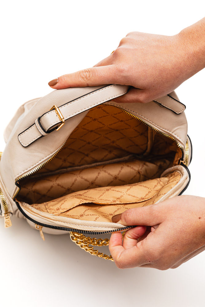 Bolsa-Luxcel-Mochila-Feminina-Corrente-Bg72721-Off-White
