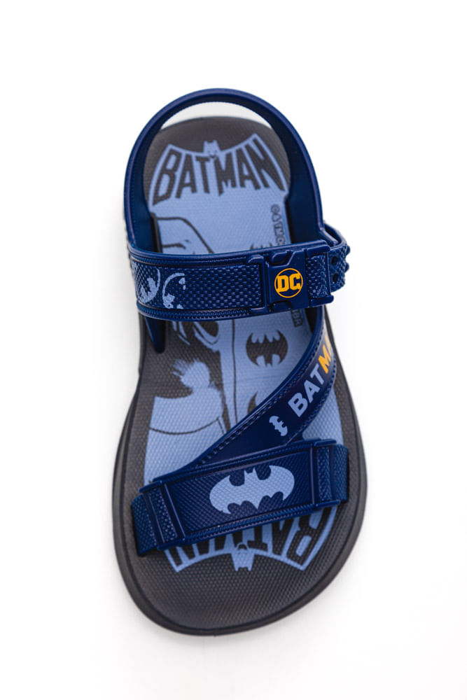 Sandalia-Grendene-Com-Lancador-Do-Batman-23111-Bg898-Azul