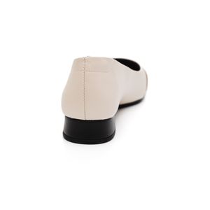 Sapato Comfortflex Salto Baixo Feminino Tom Duplo 2482401-01 Off-White