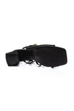 Sandalia-Bebece-De-Salto-Medio-Bloco-Feminina-Nobuck-Com-Fivelas-T6069-725-Preto
