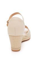 Sandália Piccadilly Anabela Feminina Salto Médio Off-White