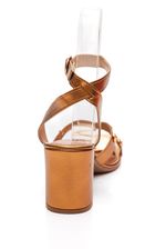 Sandalia-Salto-Alto-Dakota-Y8282-06-Ouro