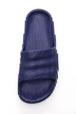 Chinelo-Yvate-2023new-Marinho