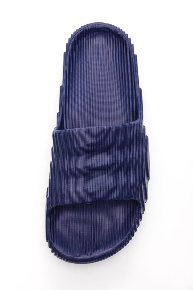 Chinelo-Yvate-2023new-Marinho