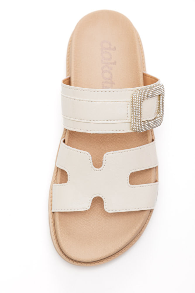 Chinelo-Dakota-Rasteira-Feminino-Fivela-Strass-Y7823-01-Off-White