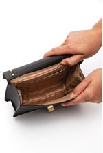 Bolsa-Modare-Flap-Feminina-Fecho-Atravessador-70066.1-Preto