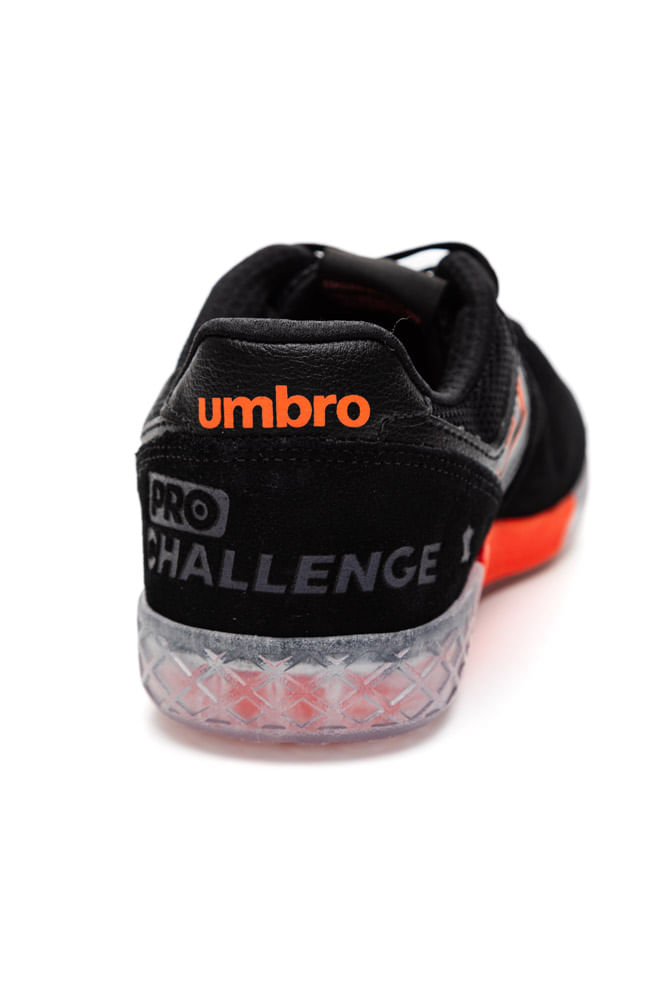 Chuteira-Umbro-Pro-Challenge-Futsal-U01fb00207-Preto