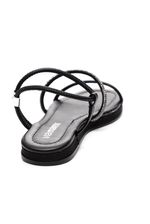 Sandalia-Rasteira-Via-Marte-110-008-01-Preto