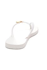 Chinelo-De-Dedo-Coca-Cola-Feminino-Logo-Relevo-Cc3892-Branco