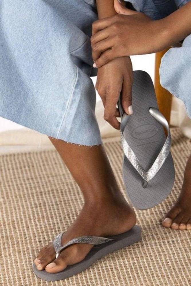 Chinelo-De-Dedo-Feminino-Havaianas-Top-Cinza