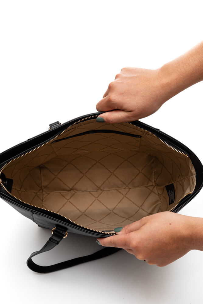 Bolsa-De-Ombro-Via-Marte-B2-523-01-Preto