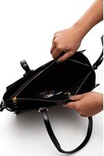 Bolsa-De-Ombro-Via-Marte-B1-123-01-Preto
