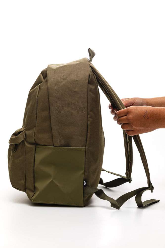Mochila-Adidas-3-Barras-Logo-Is7051-Classica-Verde