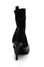 Bota-Ankle-Boot-Feminina-Vizzano-3049.244-Preto