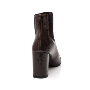 Bota Chá De Mel Chelsea Cano Curto Feminina  Verniz Molhado 8439.88641 Marrom
