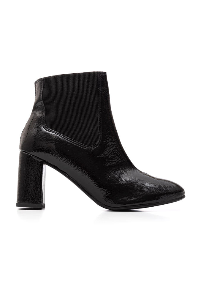 Bota-Cha-De-Mel-Chelsea-Cano-Curto-Feminina-Verniz-Molhado-8439.88641-Preto