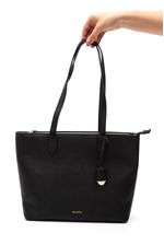 Bolsa-De-Ombro-Via-Marte-B1-154-01-Preto