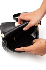 Bolsa-Transversal-Via-Marte-B1-173-01-Preto