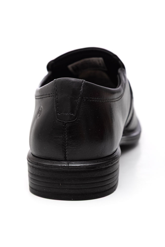 Sapato-Social-Pegada-Masculino-Em-Couro-124777-01-Preto