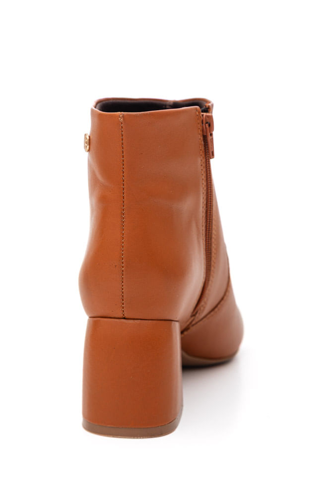 Bota-Bottero-Cano-Curto-Feminina-Couro-362101-Caramelo