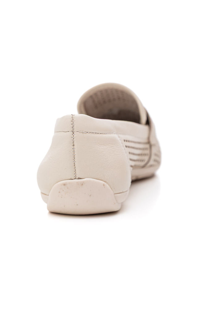 Sapato-Comfortflex-Mocassim-Feminino-Couro-2561332-01-Off-White