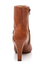 Bota-Cha-De-Mel-20.845-02-Caramelo