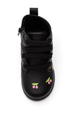Bota-Pequito-Coturno-Infantil-Menina-Cereja-72.104-01-Preto