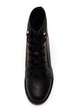 Bota-Coturno-Mississipi-Feminina-Salto-Bloco-Sola-Tratorada-Mc831-01-Preto