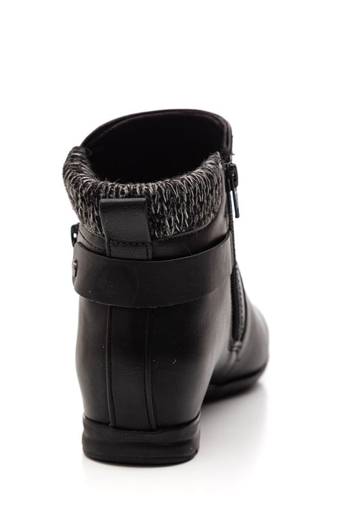 Bota-Comfortflex-Cano-Curto-Rasteira-Feminina-Ziper-Lateral-2591301-Preto