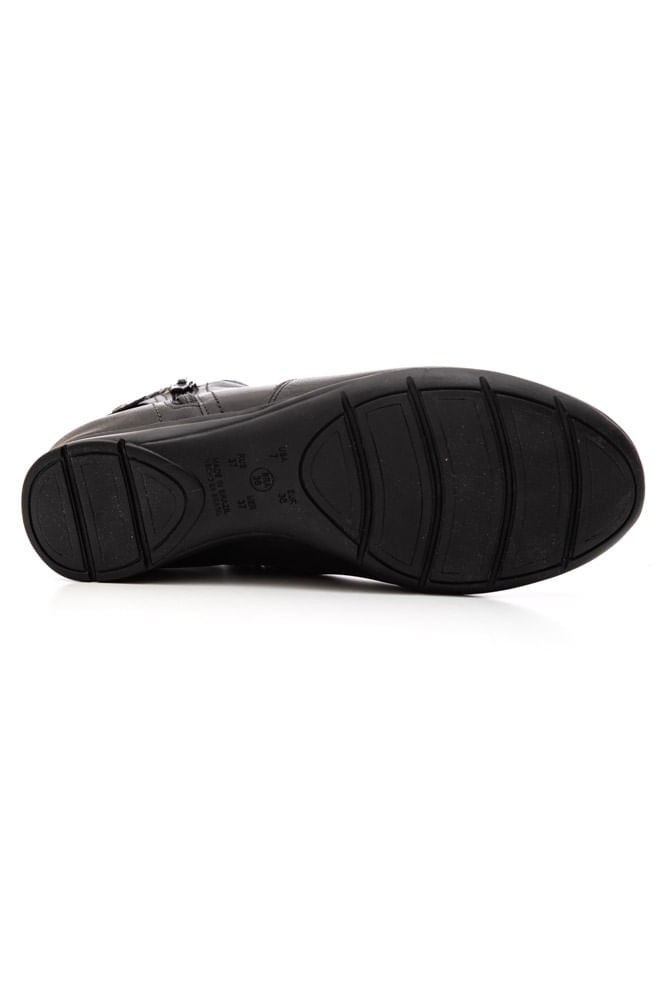 Bota-Comfortflex-Cano-Curto-Rasteira-Feminina-Ziper-Lateral-2591301-Preto