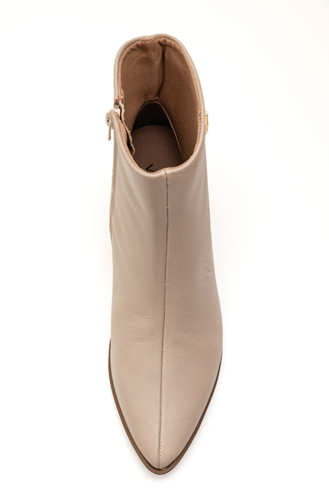 Bota-Social-Via-Marte-Cano-Baixo-Couro-Atenas-Feminina-231-007-01-Bege