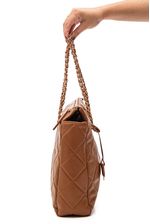Bolsa-Tote-Via-Marte-Matelasse-Grande-Feminina-B1-160-01-Marrom