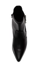 Bota-Ramarim-Cano-Curto-Feminina-Bico-Fino-2559132-01-Preto