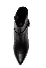 Bota-Ramarim-Cano-Curto-Feminina-Bico-Fino-2568103-02-Preto