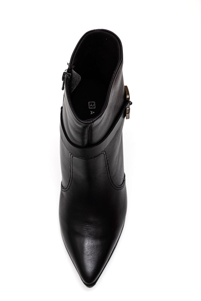 Bota-Ramarim-Cano-Curto-Feminina-Bico-Fino-2568103-02-Preto