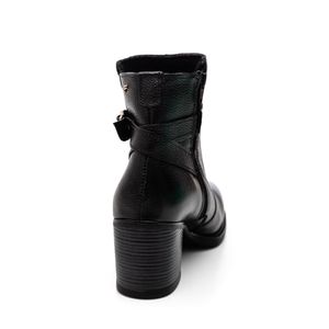 Bota Pegada Feminina Cano Curto Em Couro Forrada 280401-05 Preto