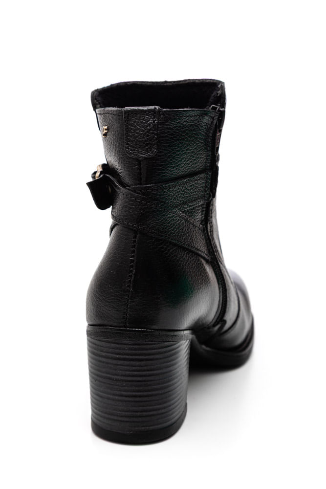 Bota-Pegada-Feminina-Cano-Curto-Em-Couro-Forrada-280401-05-Preto